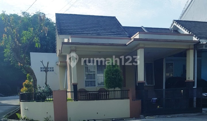 Rumah Hoek Siap Pakai Bebas Banjir Dekat Kantor Pemkot Tangsel Di Pd Benda Rumah Hoek Siap Pakai Bebas Banjir Dekat Kantor Pemkot Tangsel Di Pd Benda