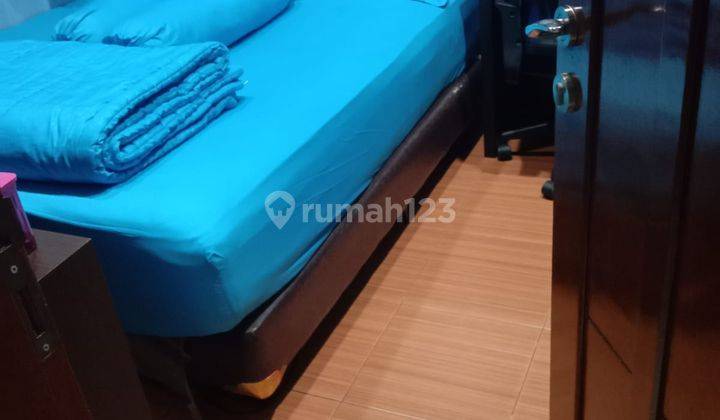 Dijual Rumah 3 Lantai di Taman Royal 2