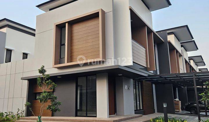 Rumah Second Bagus 2 Lantai  Summarecon Bekasi  1