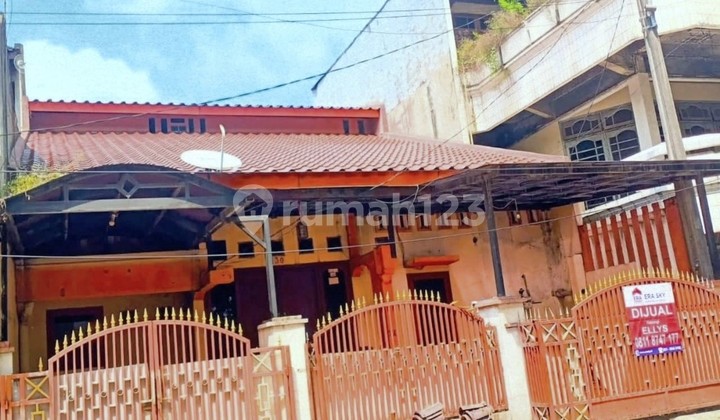 Di Jual / di Sewakan Rumah 1,5 Lantai Bagus dan Rapih , Harga Terjangkau 2