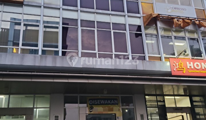 For Rent Strategic 3-Storey Shop House Summarecon Bekasi (put) For Rent Strategic 3-Storey Shop House Summarecon Bekasi (put)