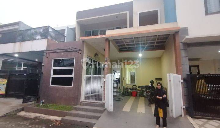 Disewakan Rumah 2 Lantai Prima Bintara Bekasi 1