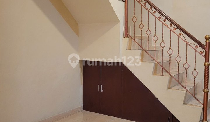 Disewakan Rumah Taman Century Pekayon (mem) 2