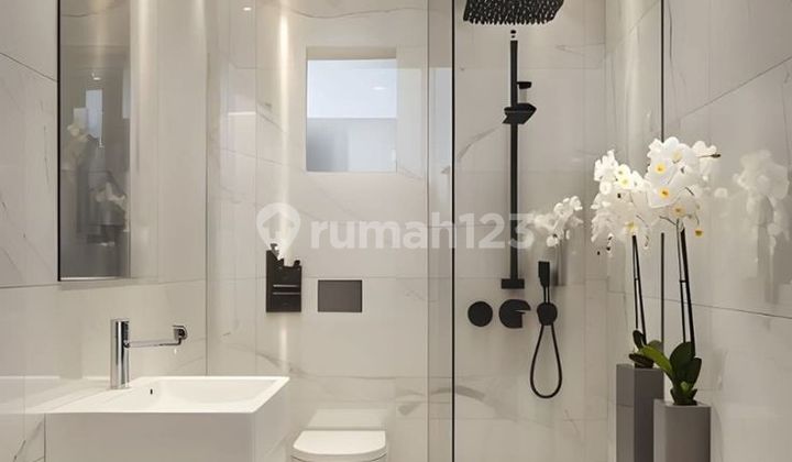 FOR SALE: LUXURY HOUSE IN THE HEART OF PEKANBARU CITY, RIAU 2