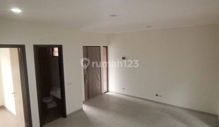 Spacious Modern Living 4BR in Sawangan Depok 2