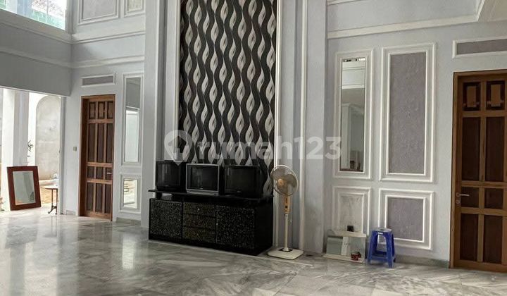Rumah Mewah 6 Kamar Di Kawasan Elit Gatsu Tengah Hend 2
