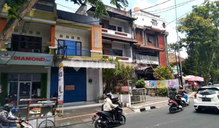 Disewakan Ruko 2 Lantai Strategis Samping Pasar Sanglah 15mi/cn 1