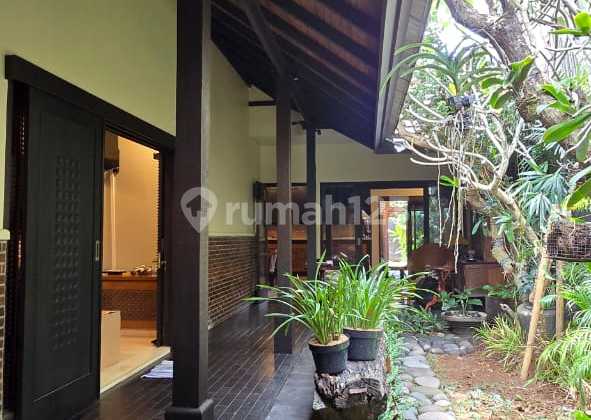 Luxurious 3-Bedroom Villa Near Sanur Beach