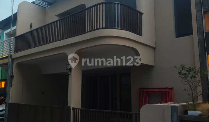 2-Story Luxury House Facing South at Imam Bonjol, Denpasar CN 2-Story Luxury House Facing South at Imam Bonjol, Denpasar CN