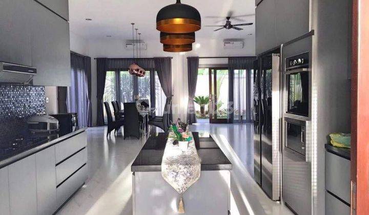 Dijual Villa Mewah Dekat Pantai Berawa Canggu Ayu 2