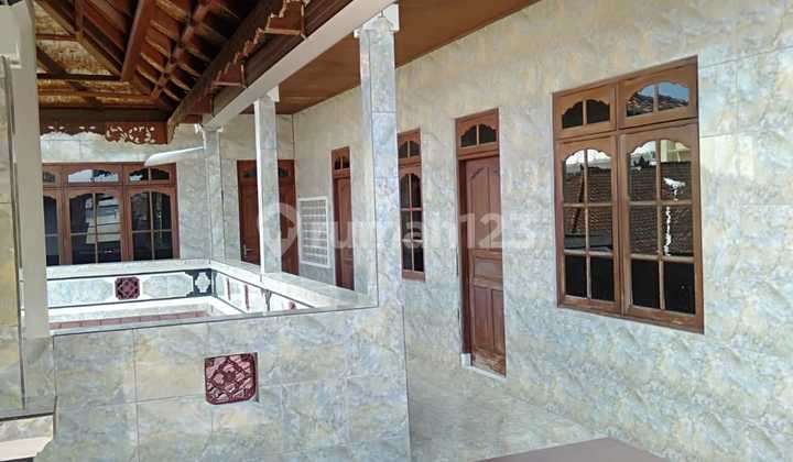 Rumah Besar 6 Kamar Di Kerobokan Jl 2