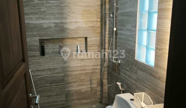 Dijual Rumah 3 Kamar One Gate Dekat Pintu Tol Cn 2