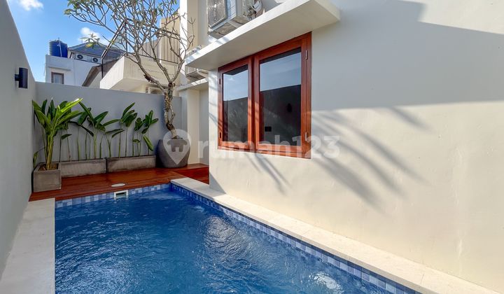 Disewakan Villa 3 Kamar Ada Pool Dekat Pantai Chiara Disewakan Villa 3 Kamar Ada Pool Dekat Pantai Chiara