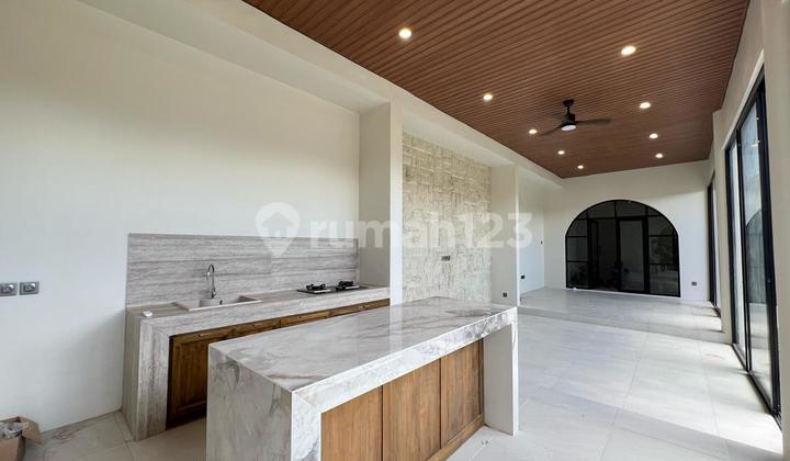 Freehold/Leasehold Villa with 3 Bedrooms in Jimbaran IPP 2