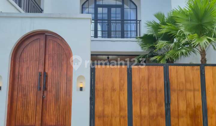 Villa Freehold Furnish di Padonan Canggu Yan Villa Freehold Furnish di Padonan Canggu Yan