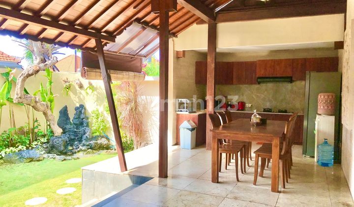 Disewakan Villa Private Pool 3 Kamar Dekat Pantai Sanur Leo 2