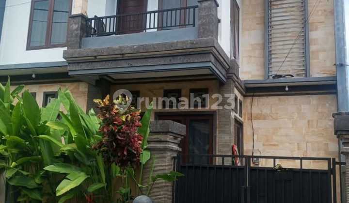 Dijual Rumah 2 Lantai Hook Di Peguyangan Kaja Sm
