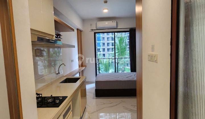 Apartemen Sky House Baru Semi Furnished (without Electronic) 1