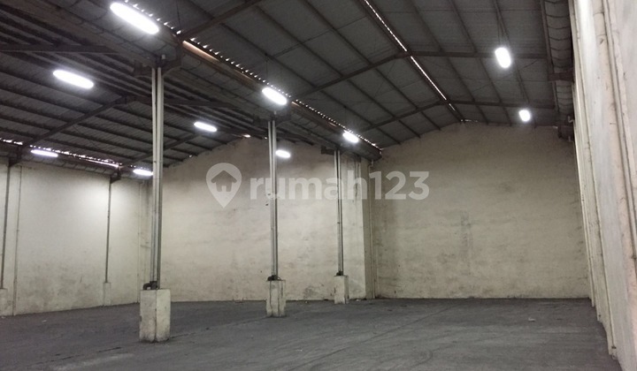 Warehouse for Rent in PIK Area