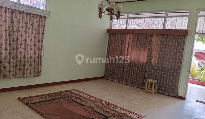 RUMAH DENGAN TANAH LUAS DAN BANGUNAN MASI ASRI DI CILACAP, JAWA TENGAH. 2