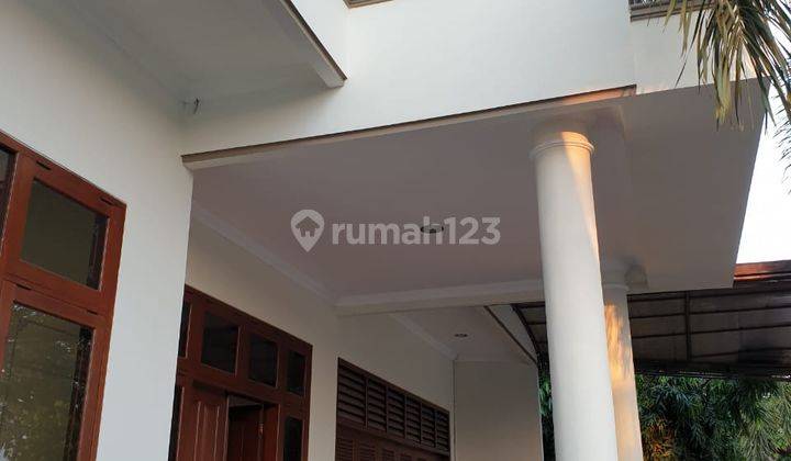 Rumah Bagus Siap Pakai di Jalan Utama Semarang Jalan Majapahit 2