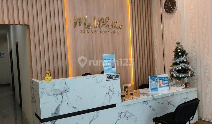 Jual Ruko Plus Clinic Kecantikan.  1