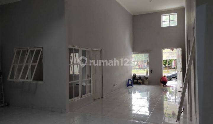 Rumah Semi Furnished SHM - Sertifikat Hak Milik di jln Adenia graha padma, Semarang Barat Bagus 1