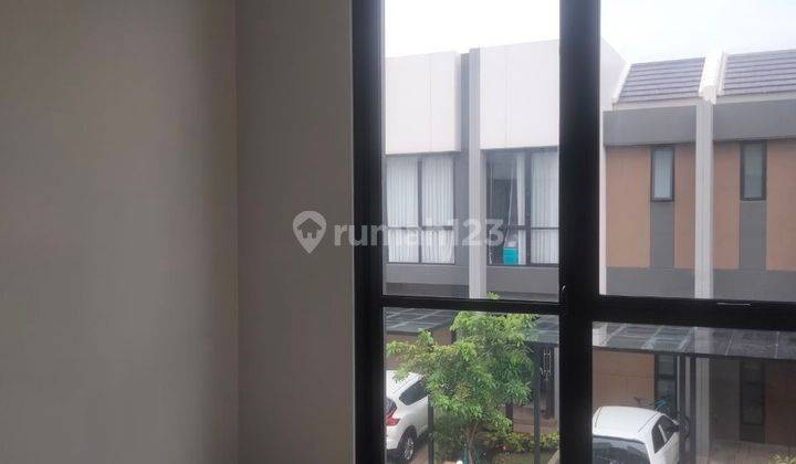 Rumah Siap Huni Lokasi Strategis Di Cluster Summarecon  2