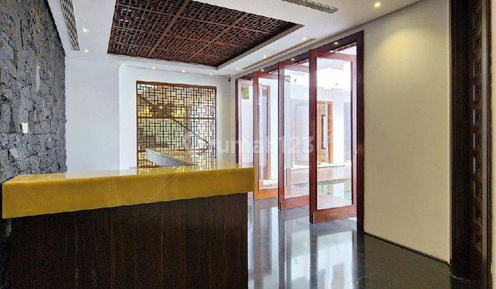 Luxurious Home Tropical Resort Depan Taman Di Pondok Indah 2