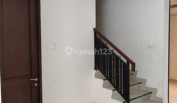 Rumah Bagus 2 Lantai Di Green Ratna Residance 2