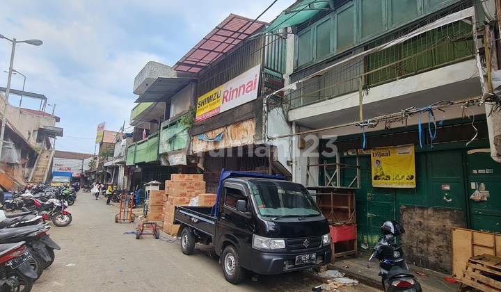 Shop house in Bogor Market 1