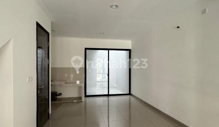 Disewakan Rumah 4.5X12.5 Pik 2 Milenial 2 Lantai Unfurnished Kosongan 2