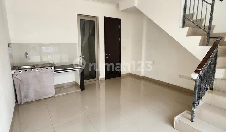 Dijual Rumah PIK 2 Ukuran 4,5 x 10 2 lantai Unfurnished