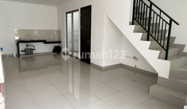 Disewa Rumah Pik2 Ukuran 4,5×12,5 Kt 2+1 / 2 Lantai Unfurnished / Kosongan 2