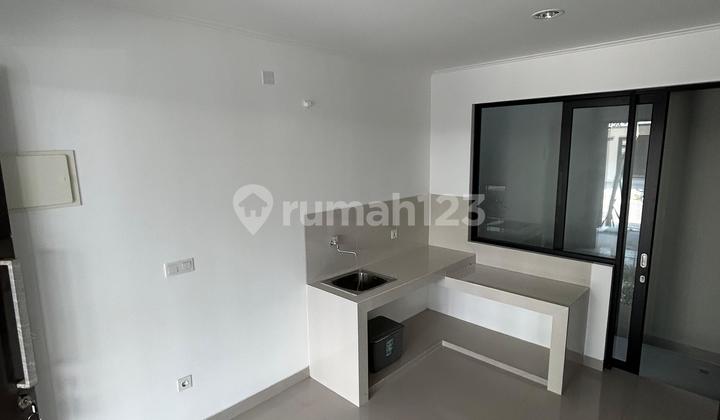 Disewakan Rumah Milenial Pik2 2 Kamar Tidur Ukuran 4.5x10 Kosongan 2