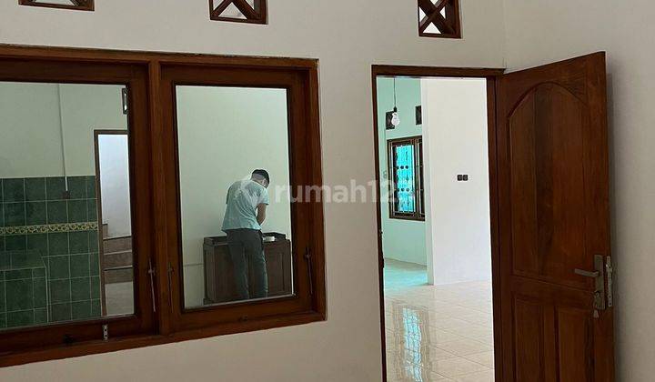 Di Jual Rumah Siap Huni Lokasi Strategis Harga Rendah 2