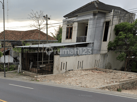 Di Jual Ruang Usaha Dan Rumah Induk Posisi Hook Bantul 1