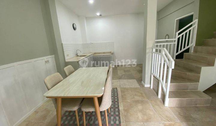 Dijual Rumah Hoek 2 Lantai Di Griya Loka Bsd  2