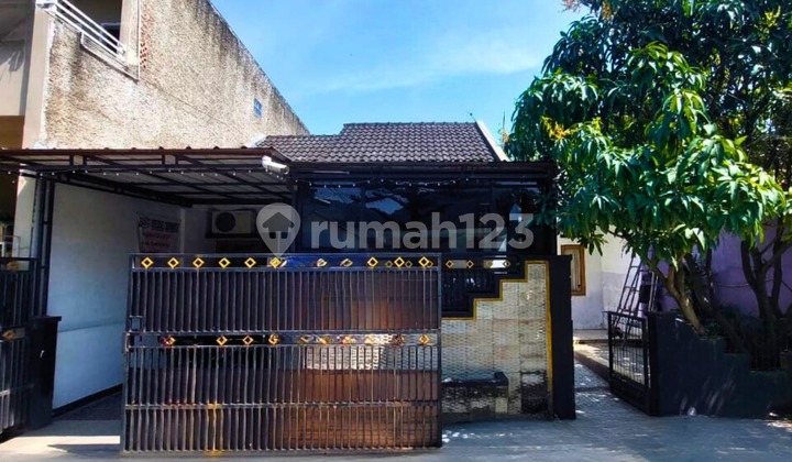 Independent Asset House in Bandung 1