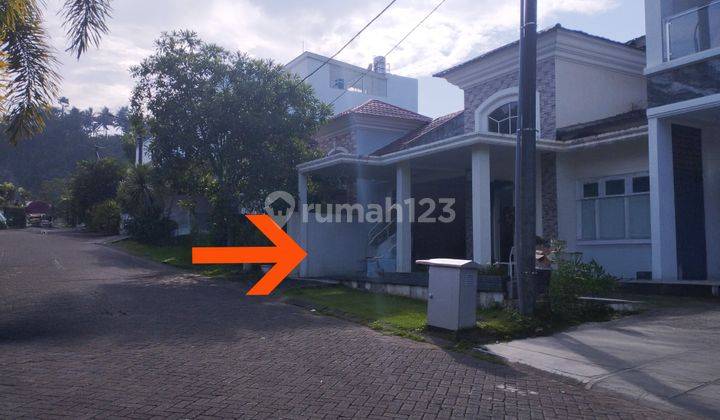 Rumah Tinggal 2 Lantai di Kab Minahasa 2