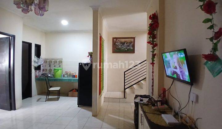 Rumah Tinggal 2 Lantai di Kota Manado