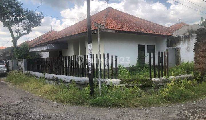 Rumah Tinggal di Jember, Jawa Timur 2