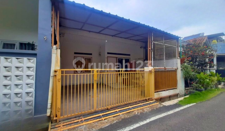 Independent Asset House in Bandung Independent Asset House in Bandung