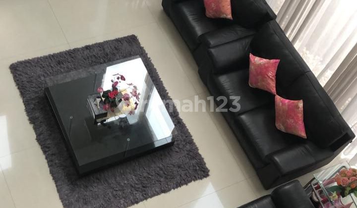 Dijual Rumah Mewah di Duta Garden, Terang 17X25 2