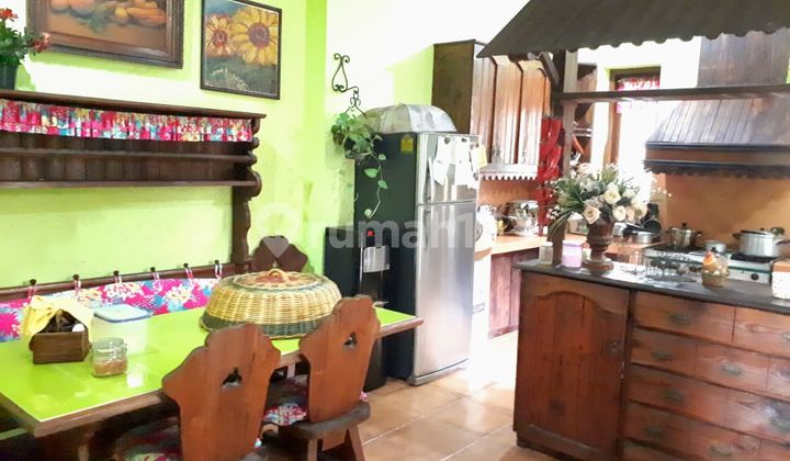 For Sale: Spacious Bintaro Jaya Sector 2 House, Comfortable Environment 2