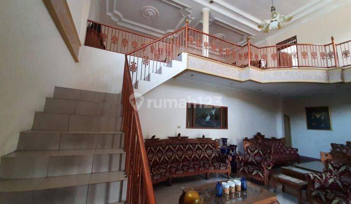 Dijual Rumah Megah di Palembang, Siap Huni 2lt 7kt 4km 2