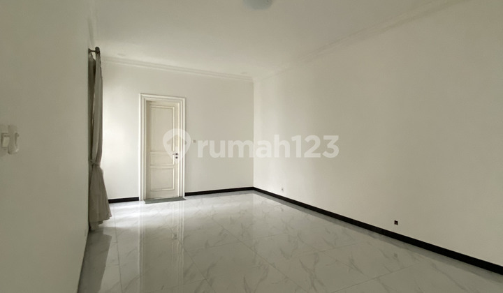  DIJUAL Cepat Rumah Di Kemang Utara  Rumah modern 2 lantai  2