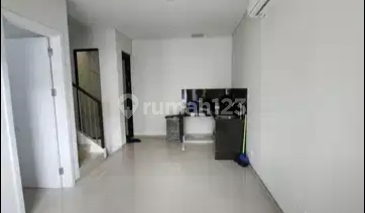 For Rent Beautiful House In U Ville Bintaro Jaya For Rent Beautiful House In U Ville Bintaro Jaya