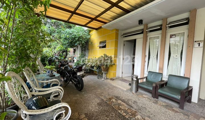 Dijual Rumah Hook Dicamar Bintaro