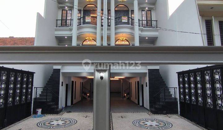 Rumah Eropa Classic Di Pejaten Barat Jakarta Selatan 1